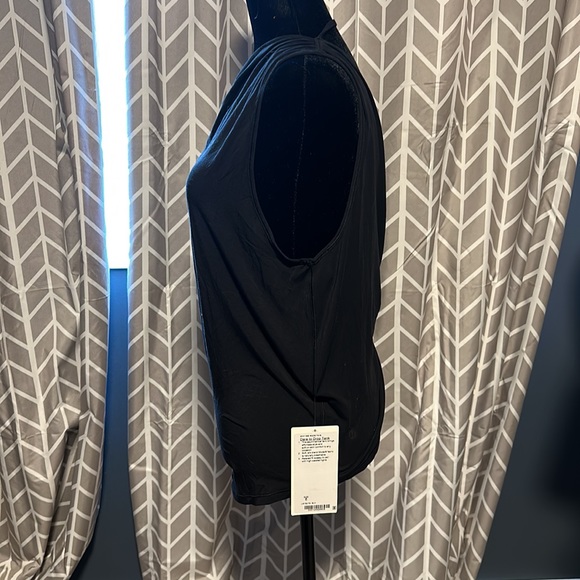 Lululemon Dare to Drop Tank. NWT size 6 - Picture 3 of 7